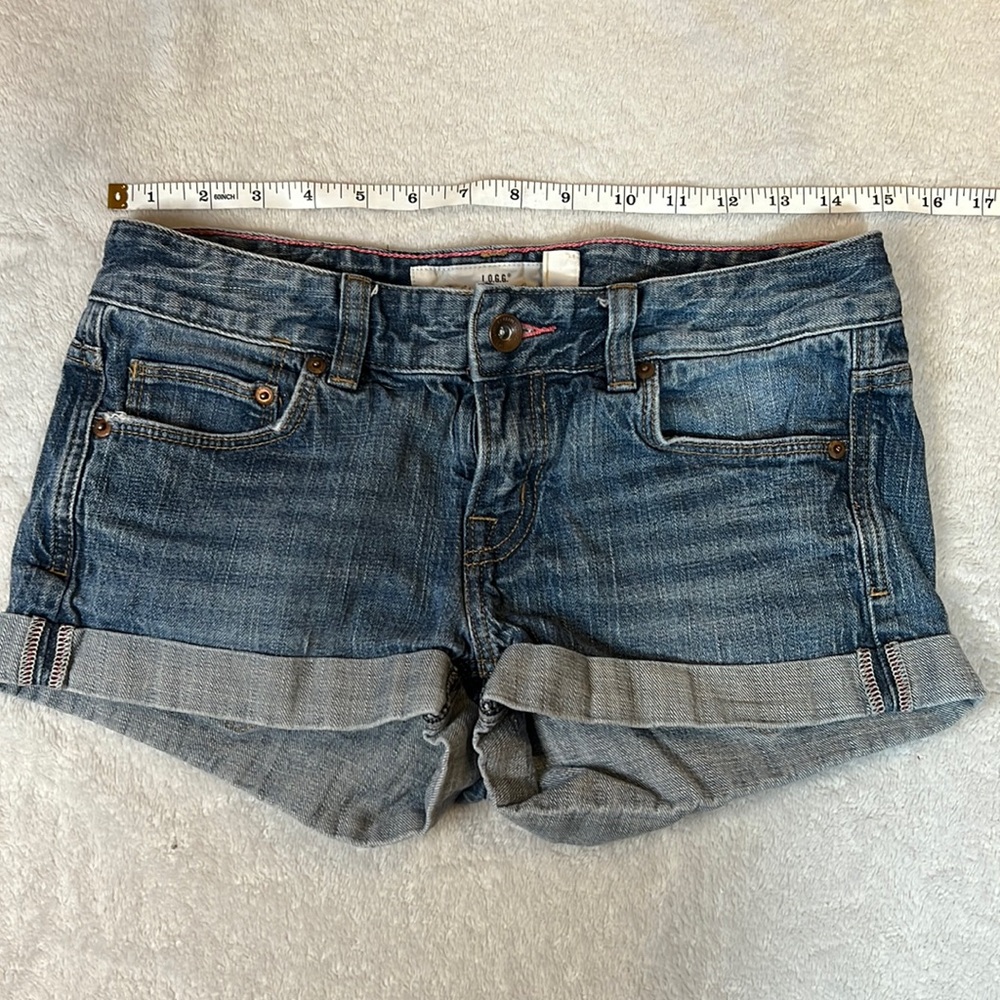 H&M L.O.G.G. Woman’s denim shorts. Size 27
